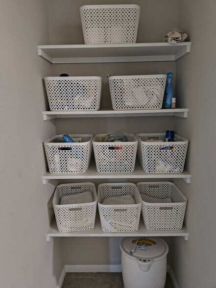 Building Photo - 7701 Orange Blossom Rd