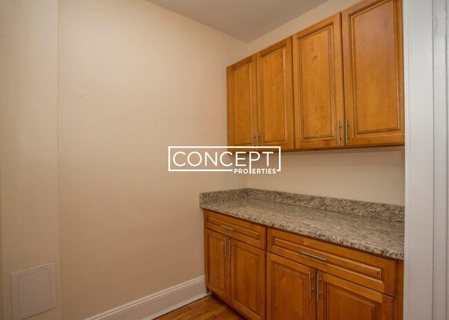 Building Photo - 136A Highland Ave. Unit 28B