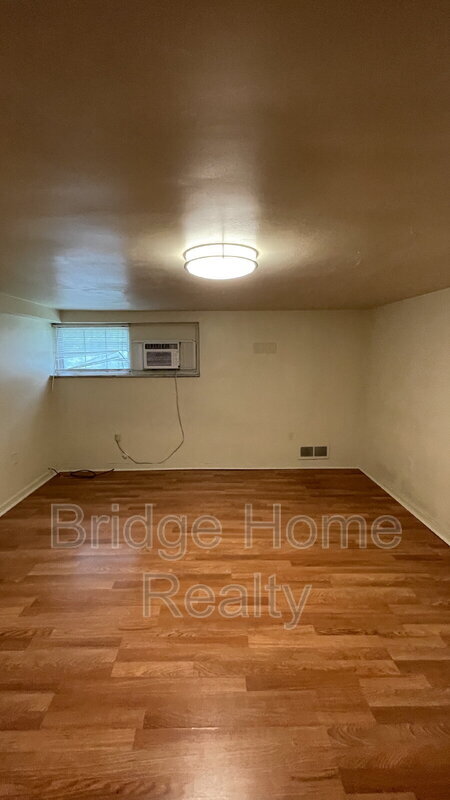 Building Photo - 3141 Beechwood Blvd