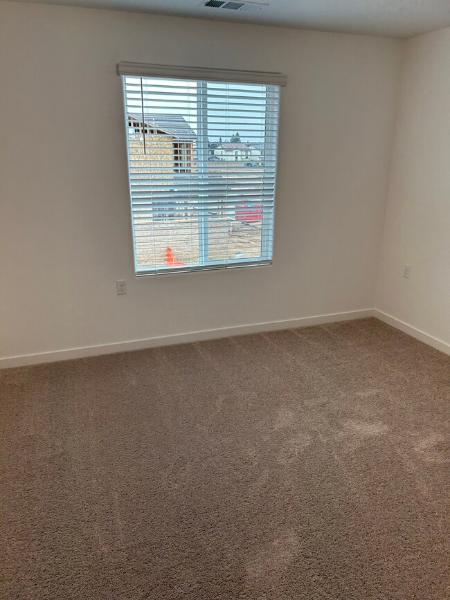 Building Photo - 11184 N La Brisa Dr