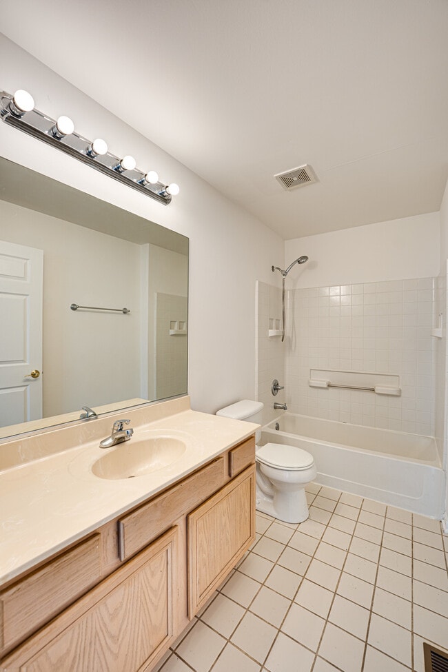 Building Photo - 2963 Saganashkee Ln