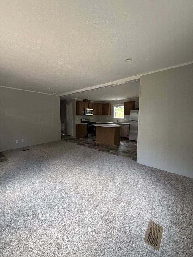 Building Photo - 4918 Greenwood Ln