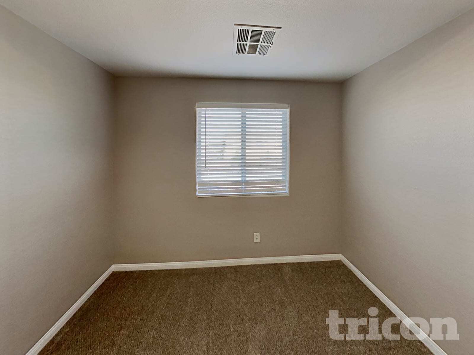 Building Photo - 11729 Giles St