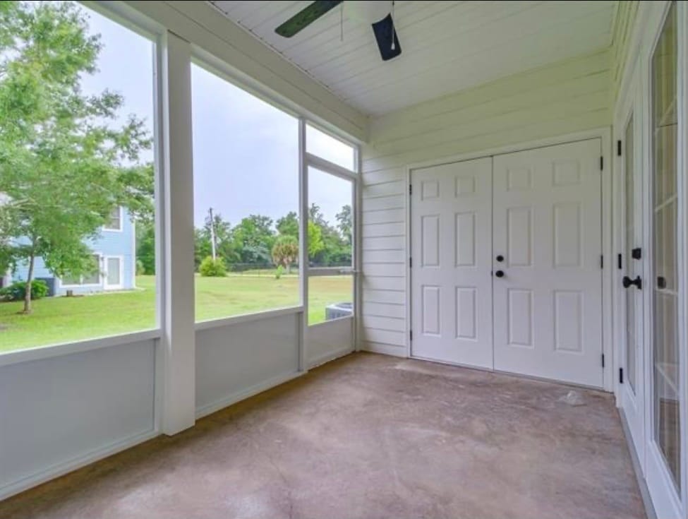 Building Photo - 10 Old Courthouse Way