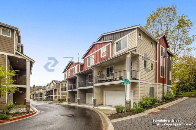 Building Photo - 12124 NE 194th Ct