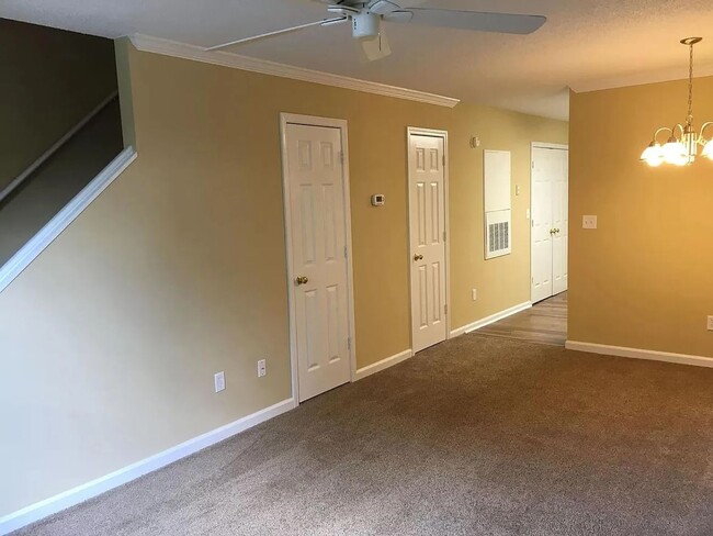Building Photo - 2BR Condo Overlooking UGA Golf Course | On UGA Bus Line | Minutes to Campus