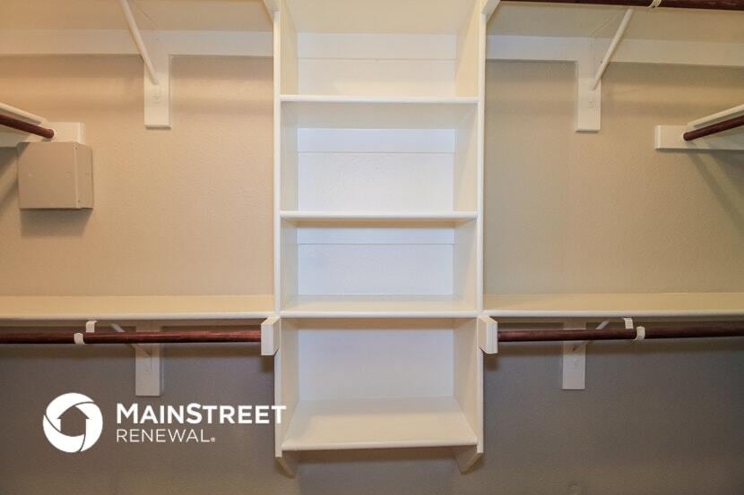 Building Photo - 217 Timber Dr