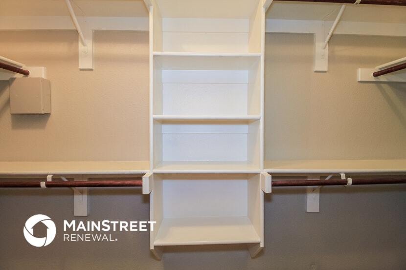 Building Photo - 217 Timber Dr