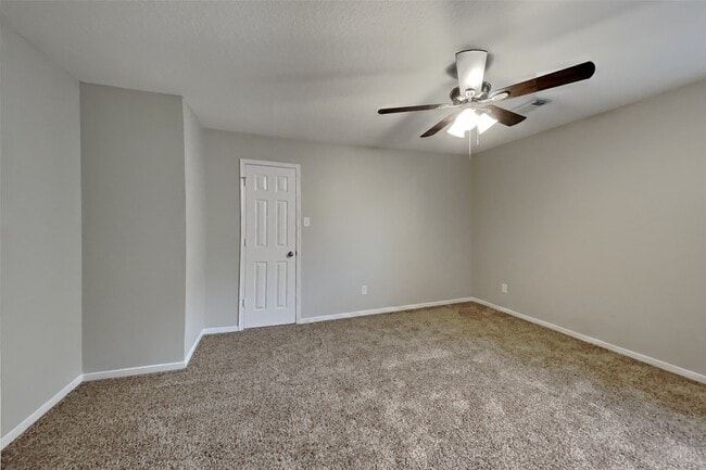 Building Photo - 23943 Ayscough Ln