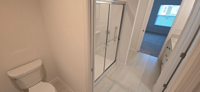 Building Photo - Brand New Moonstone Patio Villa – Walk to ...