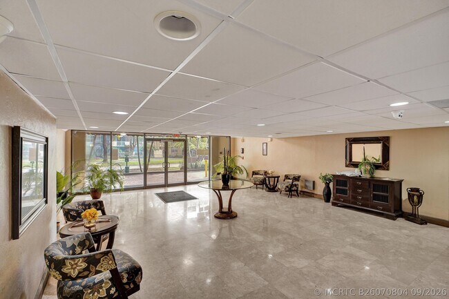 Building Photo - 1805 Sans Souci Blvd