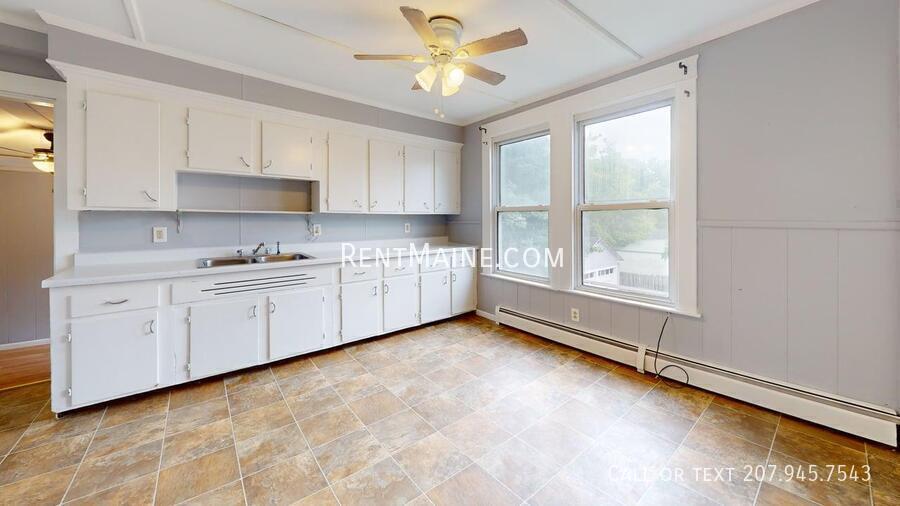 Building Photo - 13 Kidder St