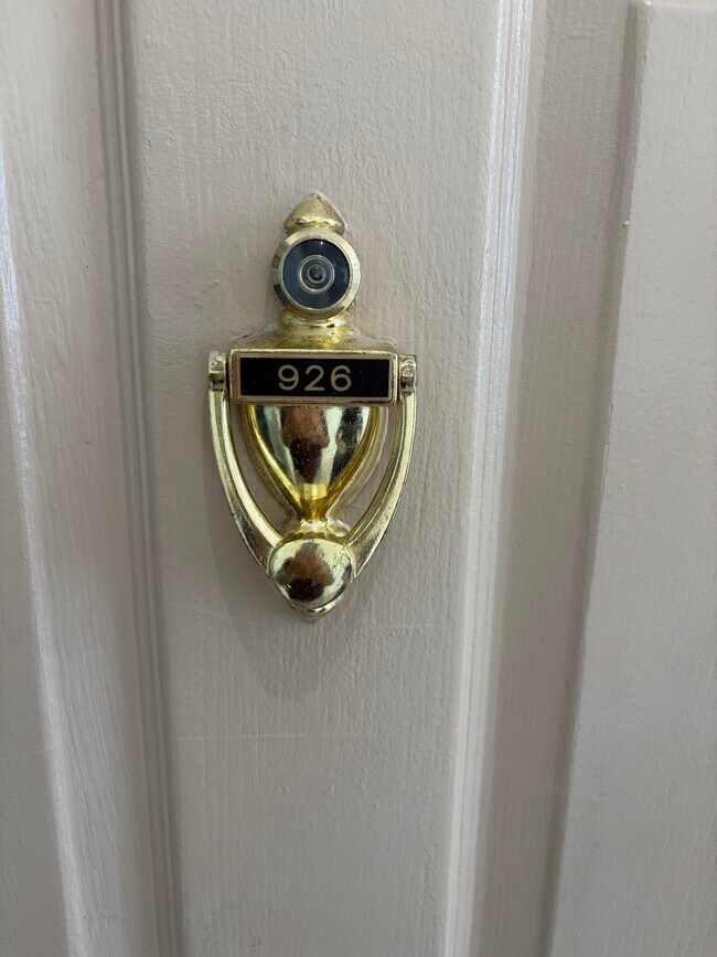 Building Photo - 1801 N Flagler Dr