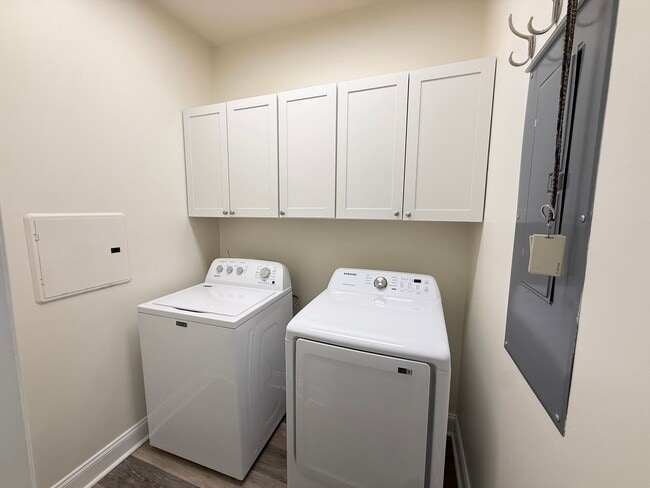 Building Photo - Myrtle Beach - 3 Bedroom / 2 Bathroom Condo