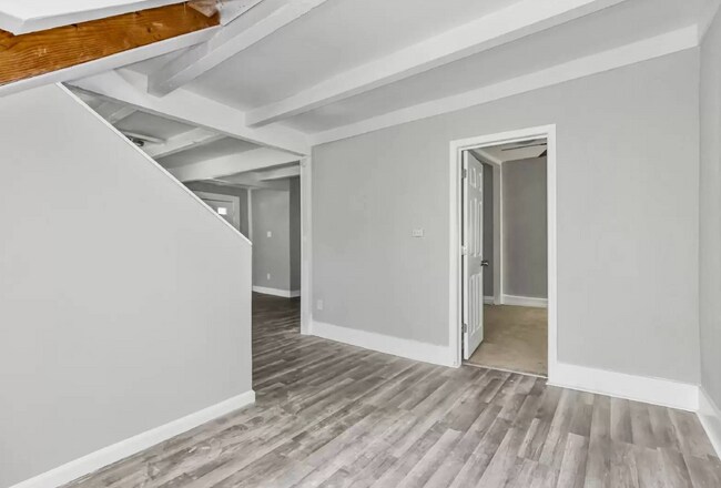 Building Photo - LOOK AT THIS GEM!  Schedule A Tour Today!!