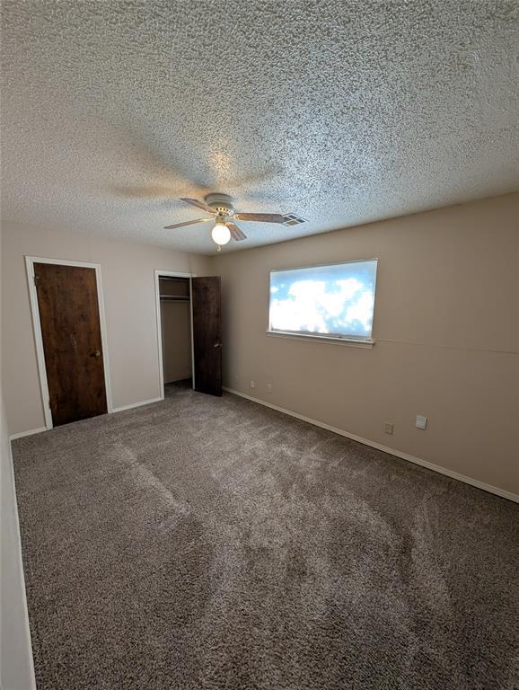 Building Photo - 122 Crystal Cir