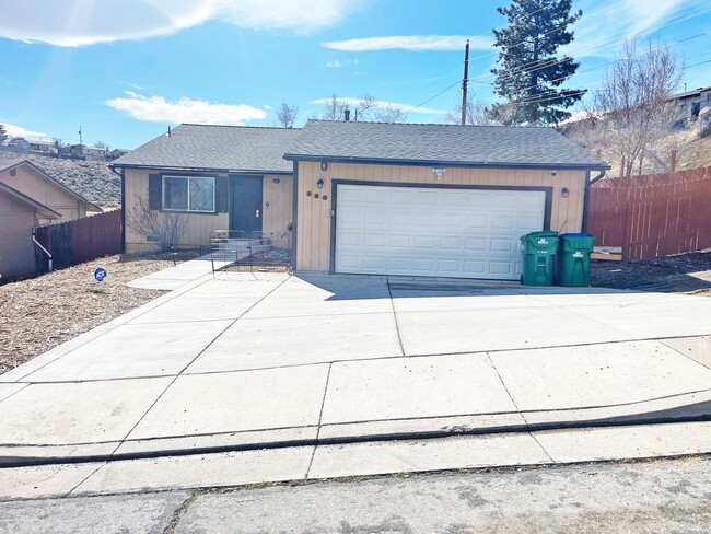 Primary Photo - North Valleys Off S Virginia St; 3 bedroom...