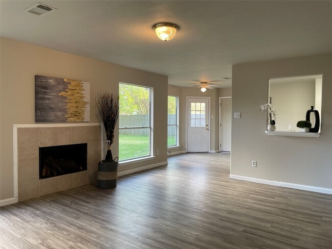 Building Photo - 6614 Amberfield Ln