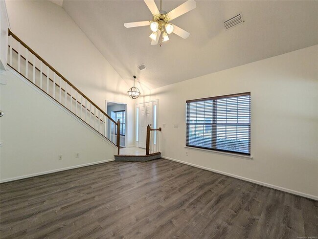 Building Photo - 294 Raven Terrace