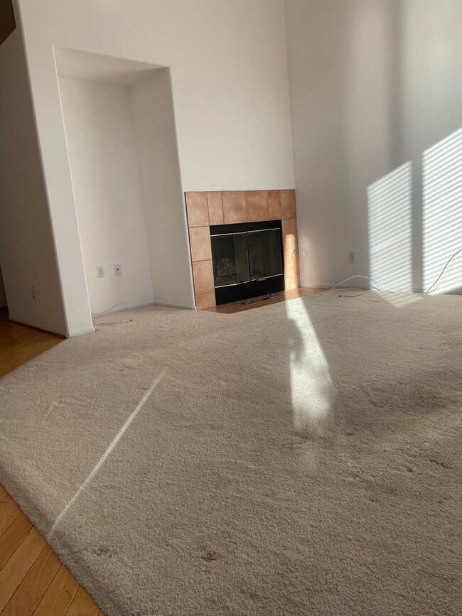 Building Photo - 12110 Via Santa Rosa