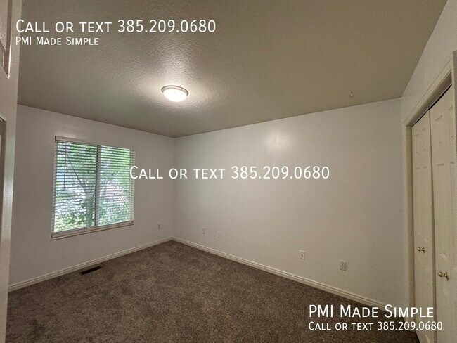 Building Photo - 242 S 400 E