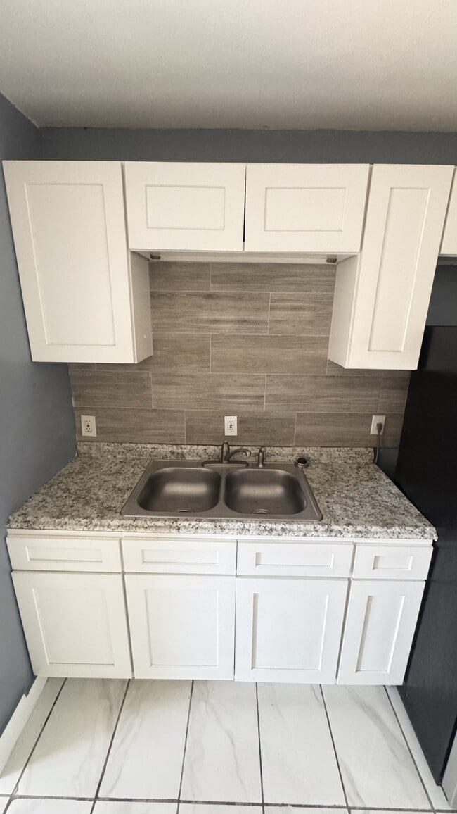 Building Photo - 1056 Maynard St