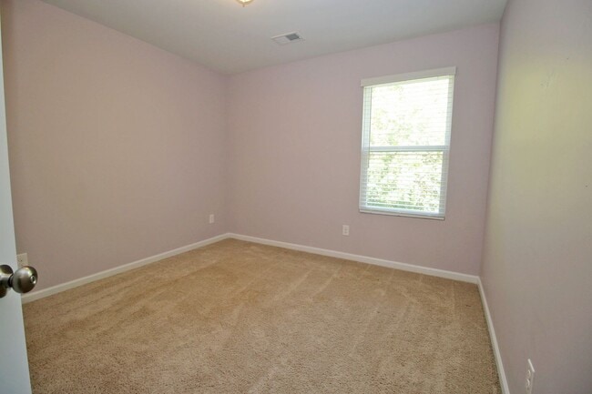 Building Photo - Craftsman Style 3BR 2.5BA for rent!