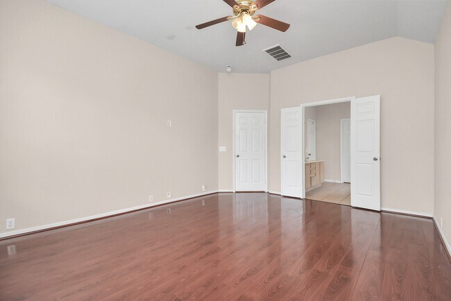 Building Photo - 8810 Sunforest Ln