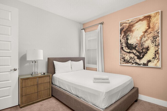 Building Photo - 301 Burma St