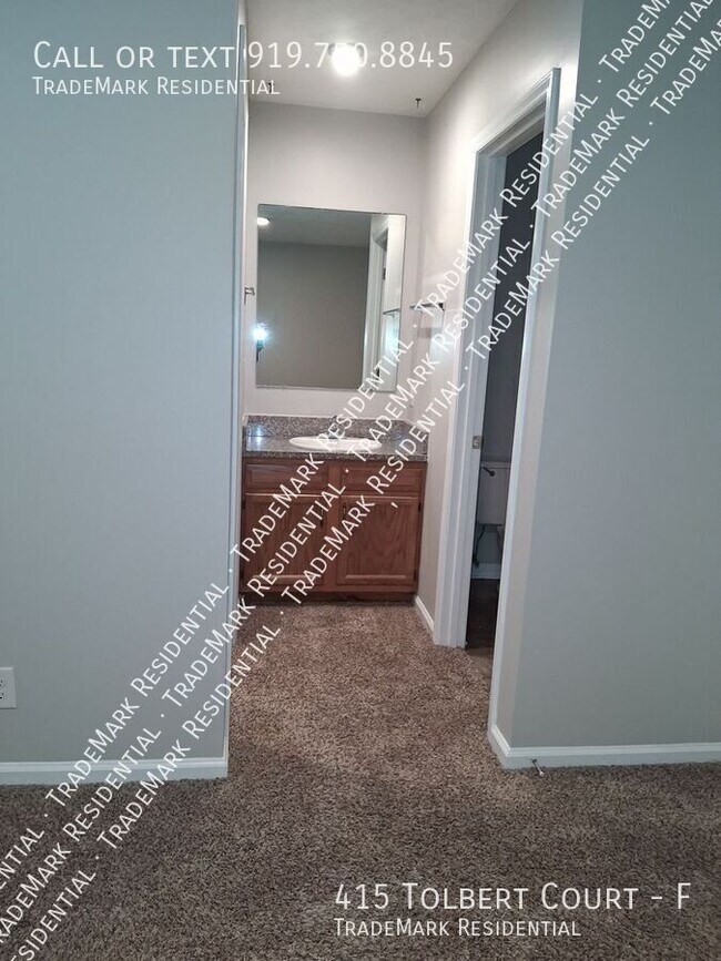 Building Photo - 415 Tolbert Ct