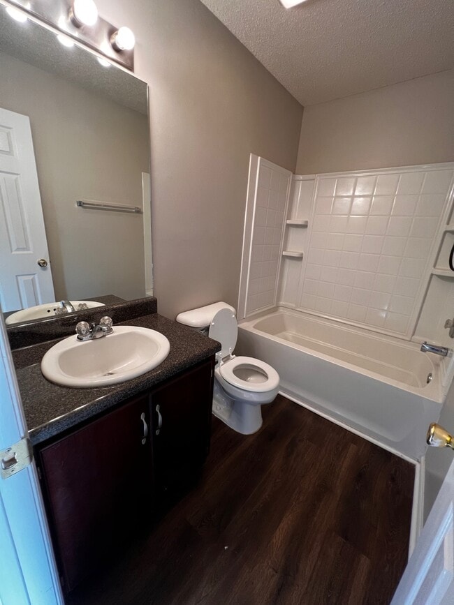 Building Photo - 1229 Langston Ln