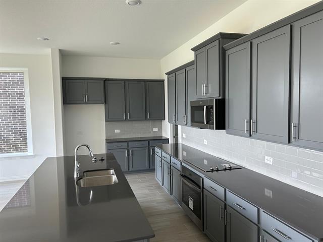 Building Photo - 5110 Bancroft Dr