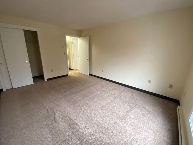 Building Photo - 145 Eastern Ave