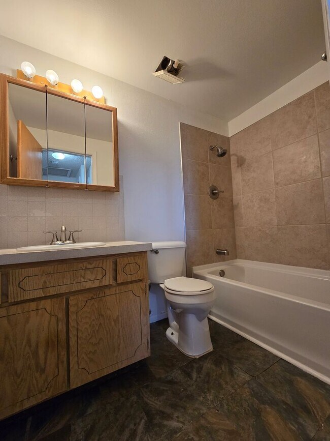 Building Photo - Price Drop! Duplex in Country setting! New paint and Flooring!