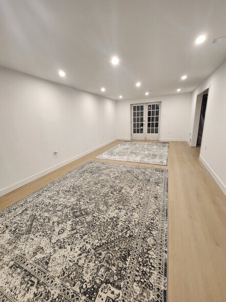 Building Photo - 18009 Ednor View Ter