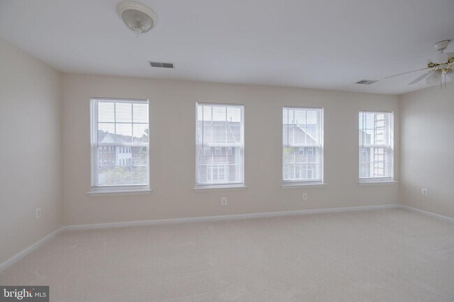 Building Photo - 6144 Cilantro Dr