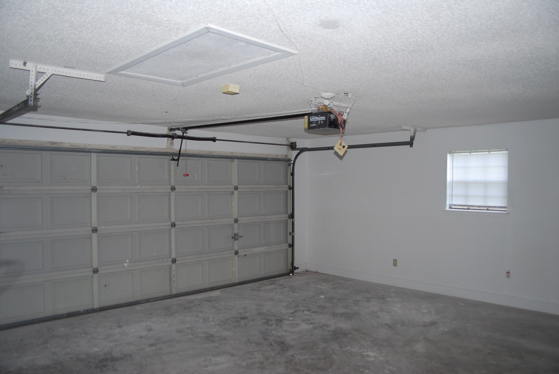 Building Photo - 2322 Norris Cir