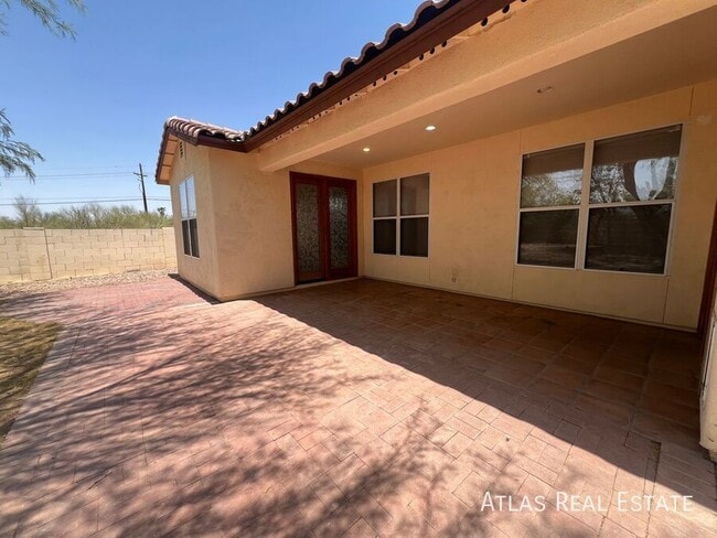 Building Photo - 9991 N High Meadow Trail
