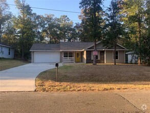 Building Photo - 10855 Royal Pines Dr