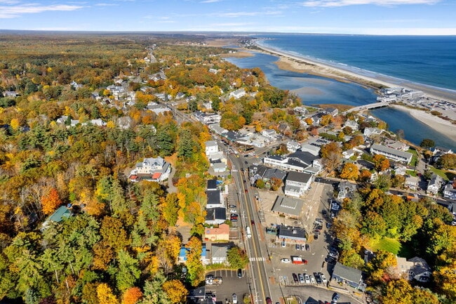 Building Photo - 181 Main St