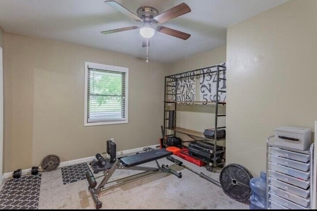 Building Photo - 2031 Millard Rd