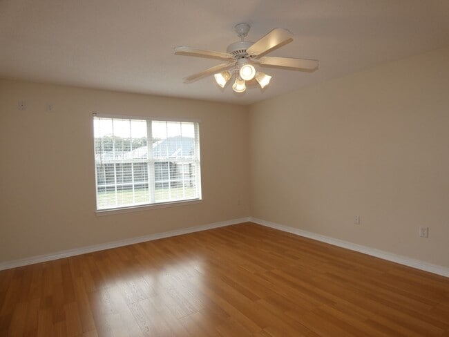 Building Photo - 4 Bedroom in Spencer Oaks Subdivision