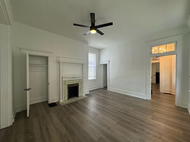 Building Photo - 7 Bed/3 Bath Mins. from UC Campus $750/pp ...