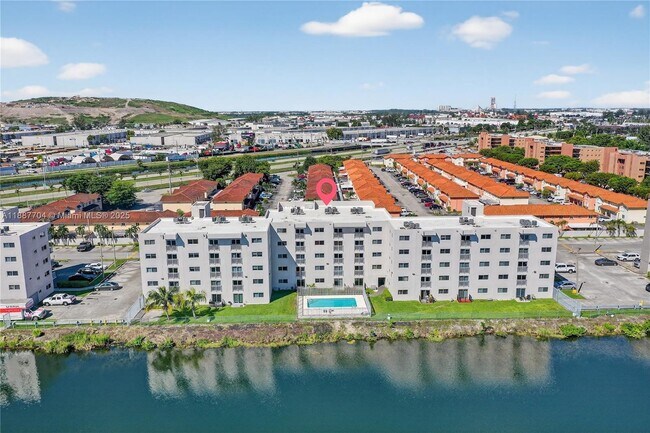 Building Photo - 9915 W Okeechobee Rd