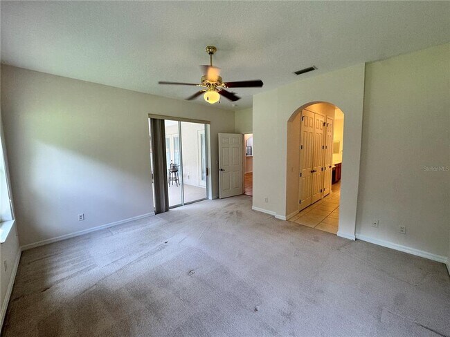 Building Photo - 20634 Queen Alexandra Dr