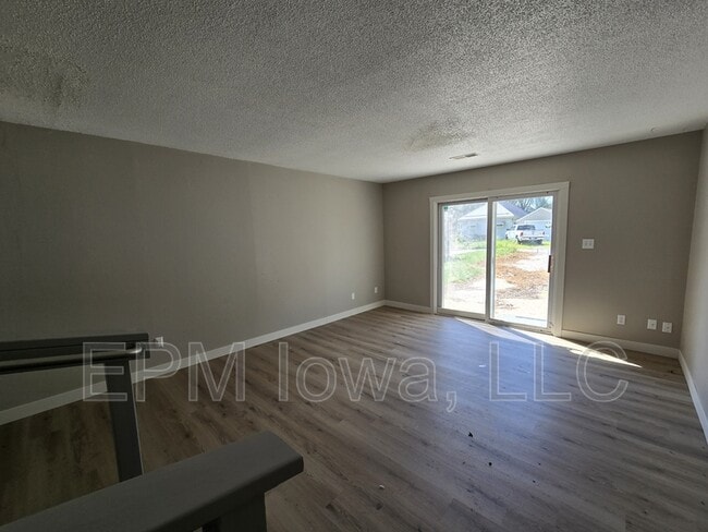 Building Photo - 634 Englewood Ave