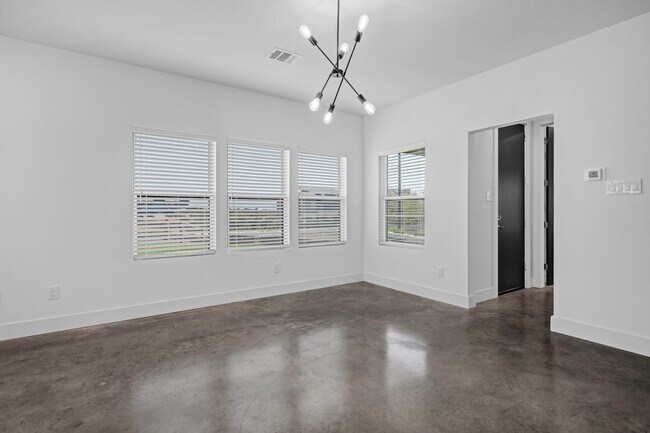 Building Photo - NOW LEASING!  4 bed, 4.5 bath modern home