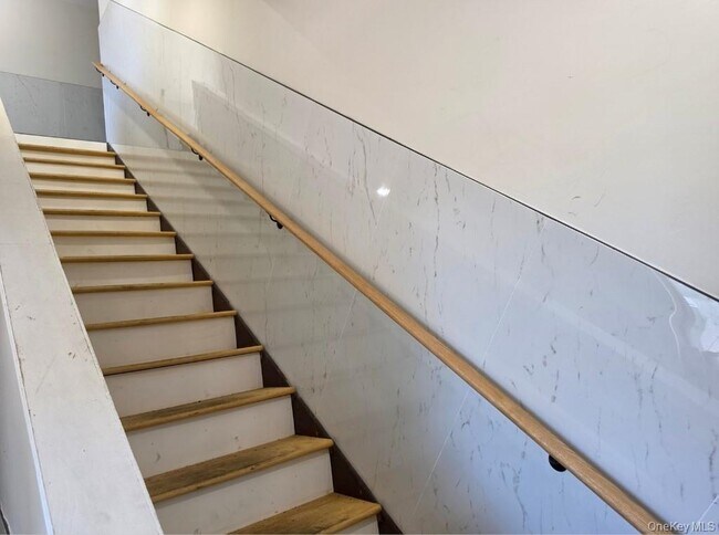 Building Photo - 534 NY-32