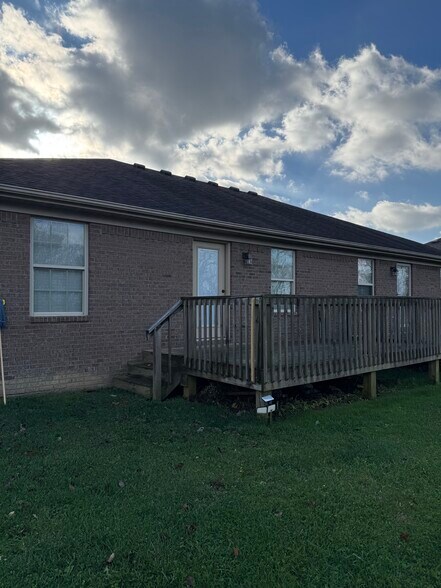 Building Photo - 6068 Lauren Ln