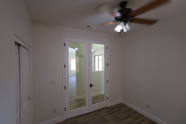 Building Photo - Remodeled 4 Bed 2 Bath Home.